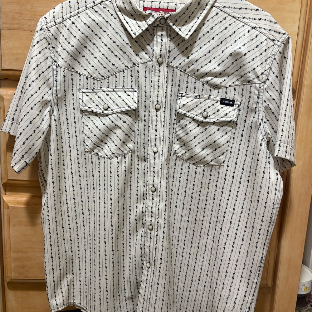 Short sleeve pearl snap